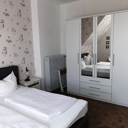 Pensjonat Zur Schoenen Aussicht 3*