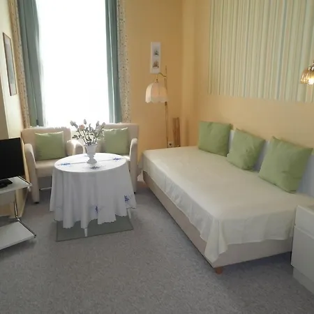 Pensjonat Zur Schoenen Aussicht 3*