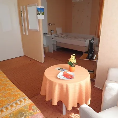 Zur Schoenen Aussicht