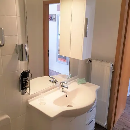 Pensjonat Zur Schoenen Aussicht 3*