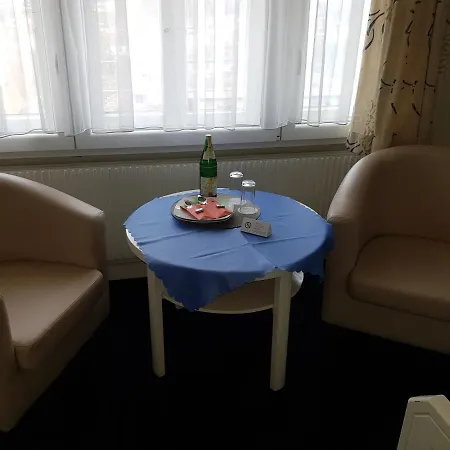 Zur Schonen Aussicht