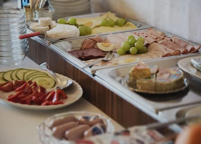 Zur Schoenen Aussicht 3*